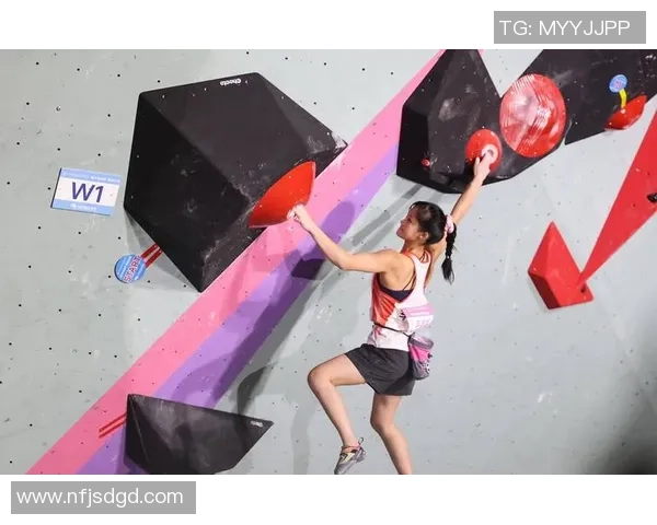 重庆攀岩队与上海攀岩队对决后的精彩分析与战术回顾